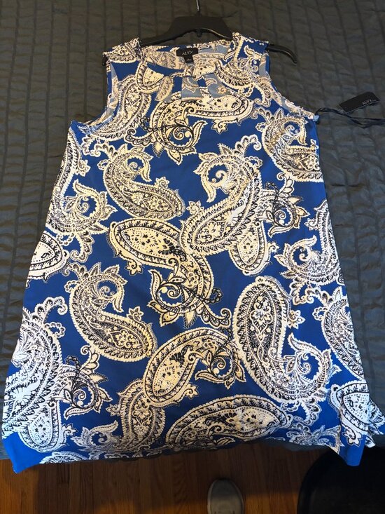 Dresses & Skirts - Beautiful NWT Summer Dress - Blue Paizley design SZ Large